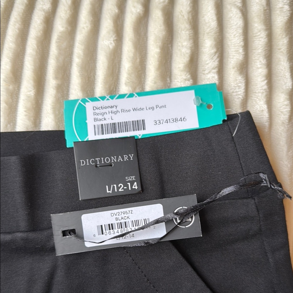 Chic Black Wide Leg Trousers - Picture 2 of 2